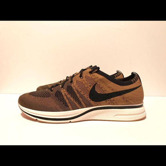 nike flyknit trainer golden beige
